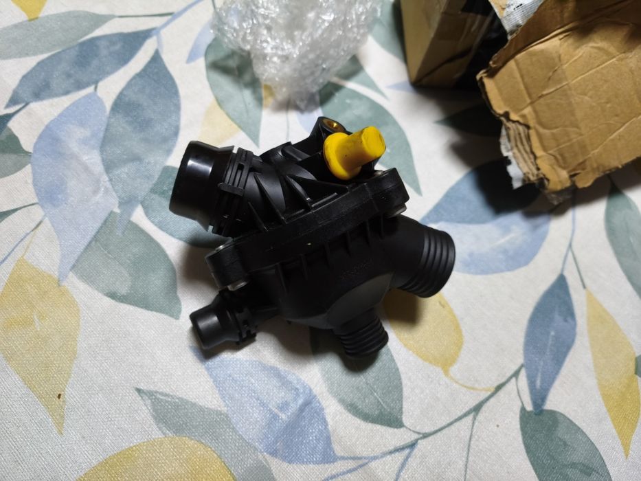 Válvula termostato para BMW