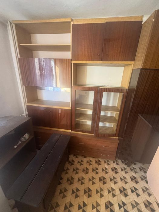 Oddam stare meble za darmo