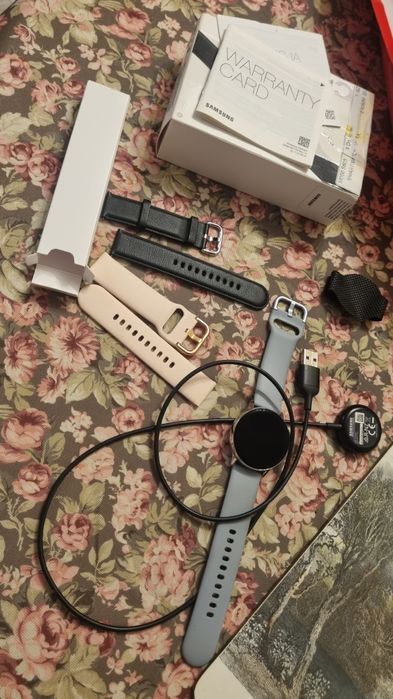 Samsung Galaxy watch active 2 zegarek niesprawny