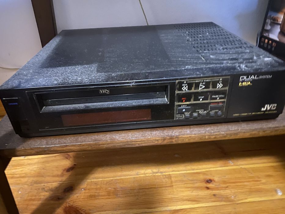 JVC HR-D150EE magnetowid