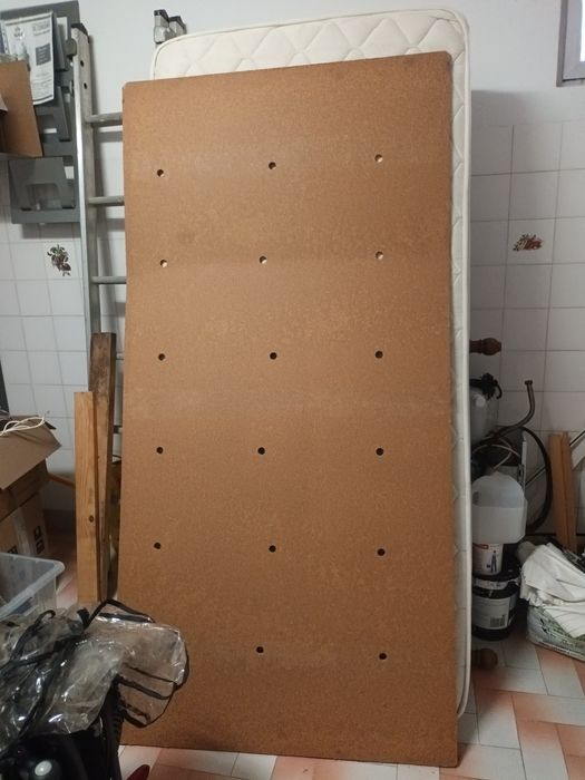 Mobilia  quarto, cama solteiro, guarda fato 2 portas