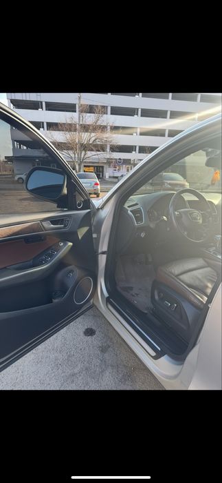 Audi Q5 2015 VIN WA1LFAFP3FA113590 фото оголошення 4 з 8