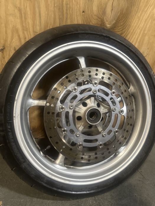 Yamaha FZ6 Fazer 600 Tarcze Koło Opona FELGA Przód Komplet 2004/2009