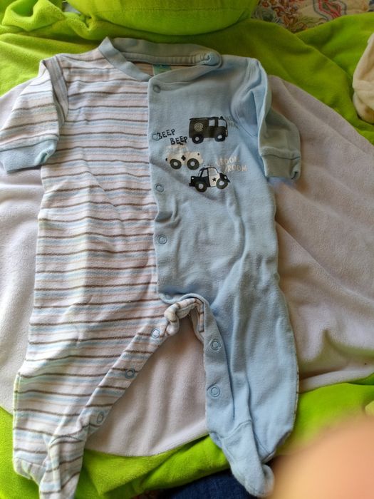 Roupinha de bebê dos 0-3 meses
