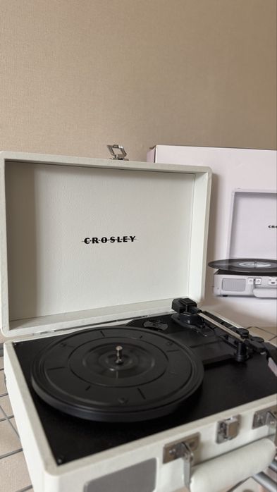 Програвач Crosley plus