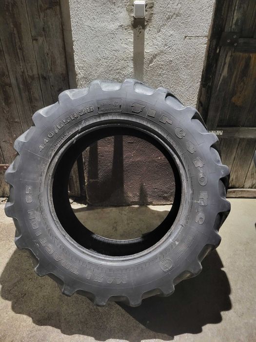 Opony rolnicze  Firestone 540/65R38 440/65R28 pojedyńcze 2017rok