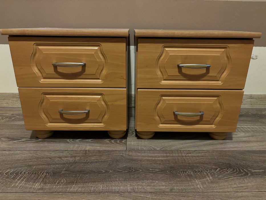 Toaletka z szafkami nocnymi