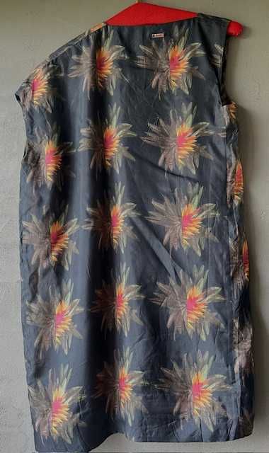 Adidas - SLVR - asymetryczna, przewiewna sukienka w piękne kwiaty