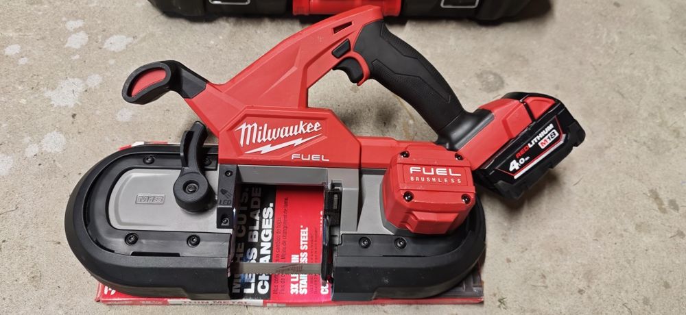 Milwaukee FBS85 M18 kompletny zestaw