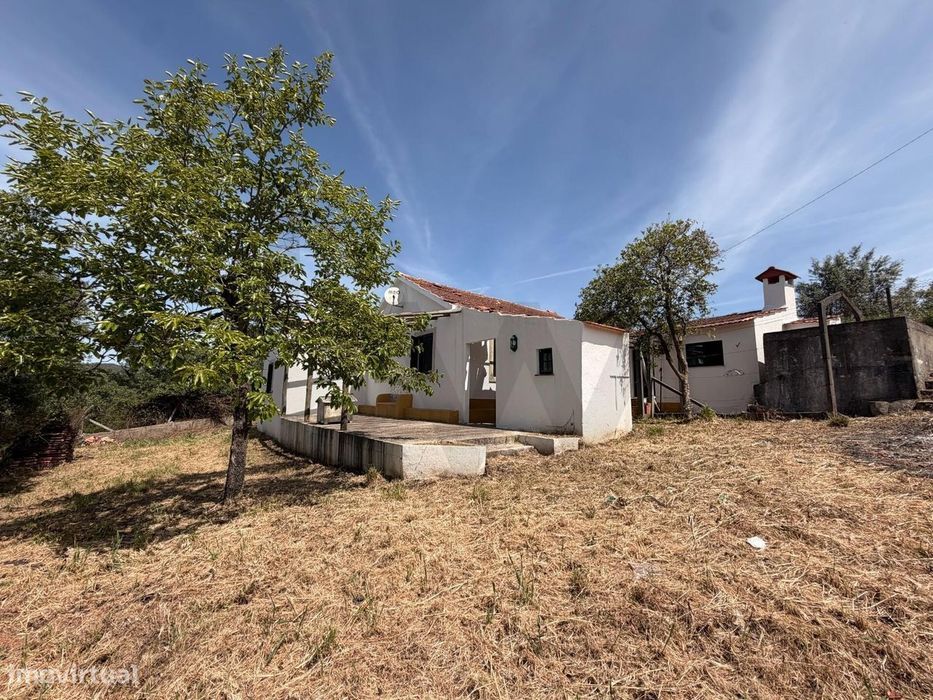 Moradia para renovação | Pias