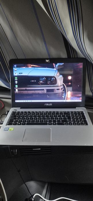 Portátil Asus k556u