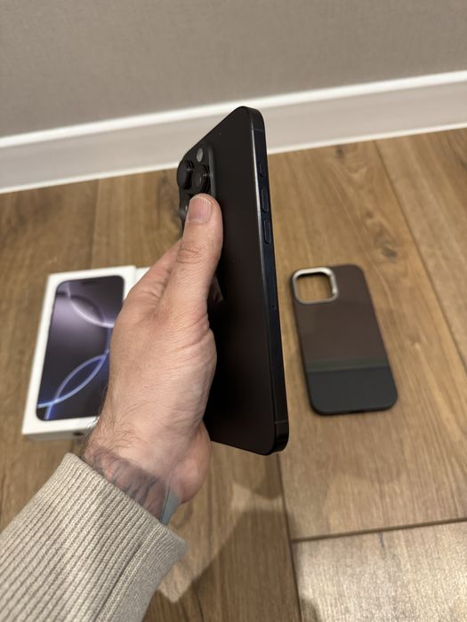 IPhone 16 Pro Max 256gb black titanium