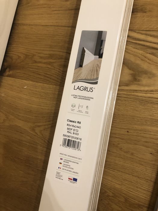 Listwy przypodłogowe Lagrus Classic R5, RAL 9003