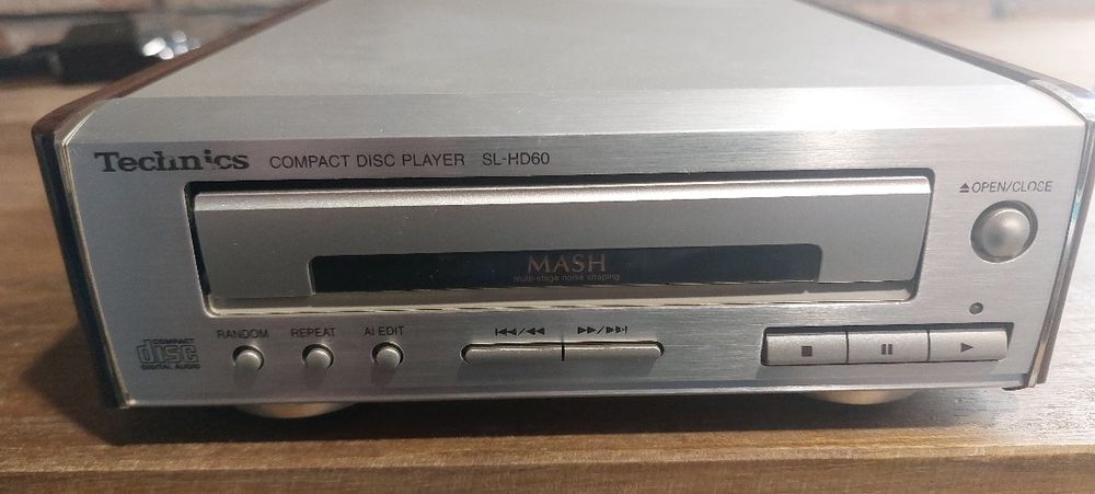 Odtwarzacz CD SL-HD60 Technics