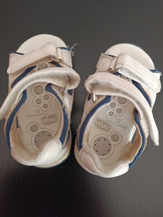 Sandálias de criança