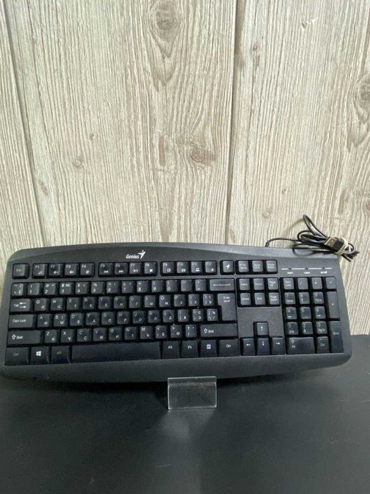 комп"ютерна клавіатура genius kb-200
