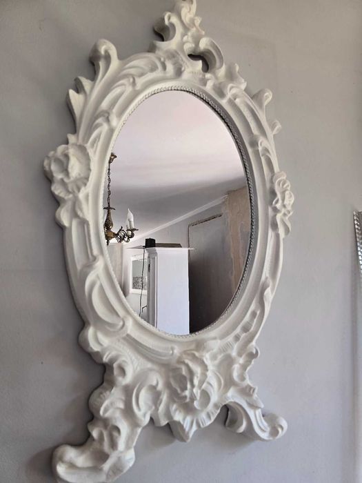 lustro w gipsowej ramie  85x52