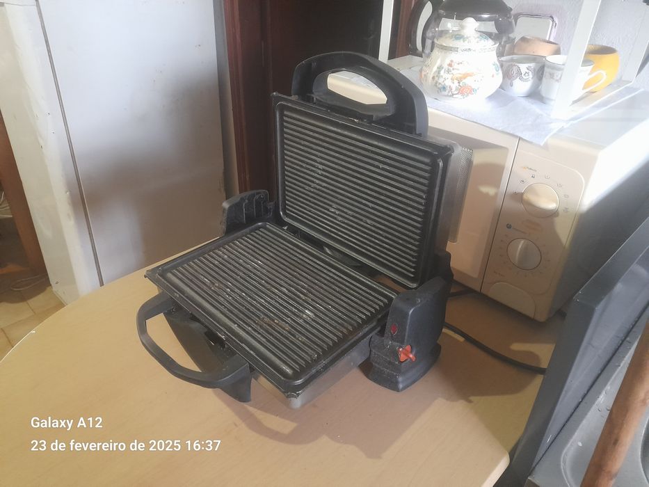 Grelhador tipo tostadeira