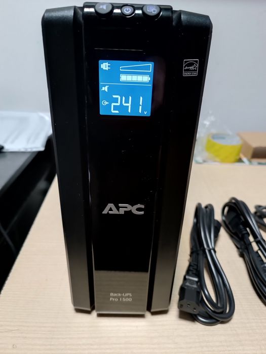 Ups APC PRO 1500 nowe baterie kable w komplecie
