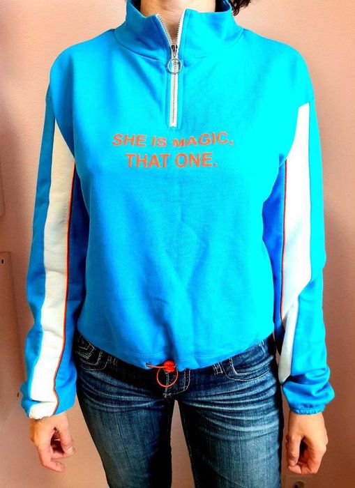 Продаю спортивную кофту