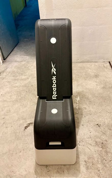 Plataforma de Exercício Reebok Deck - preta e branca