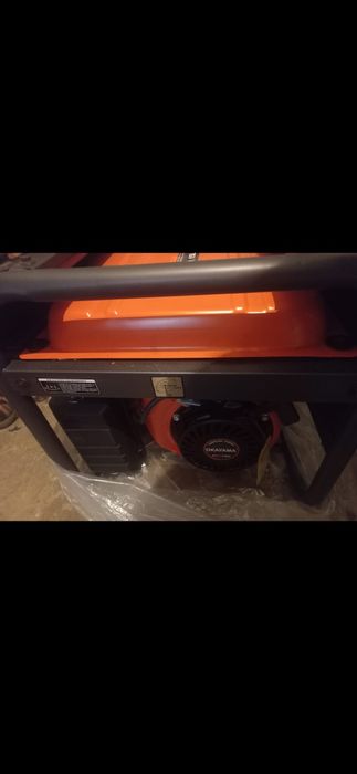 Генератор новий  продам