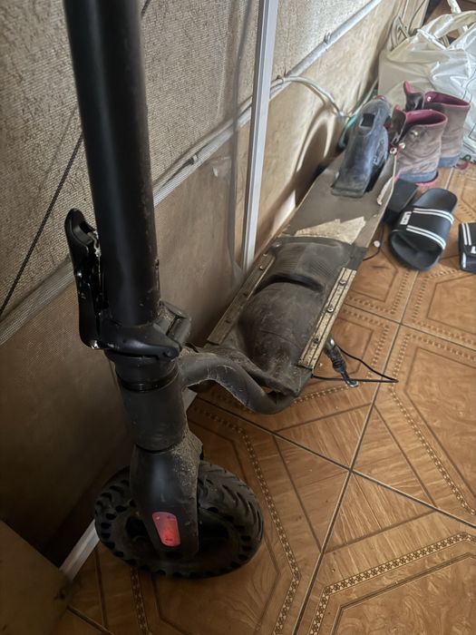 Продам самокат iscooter