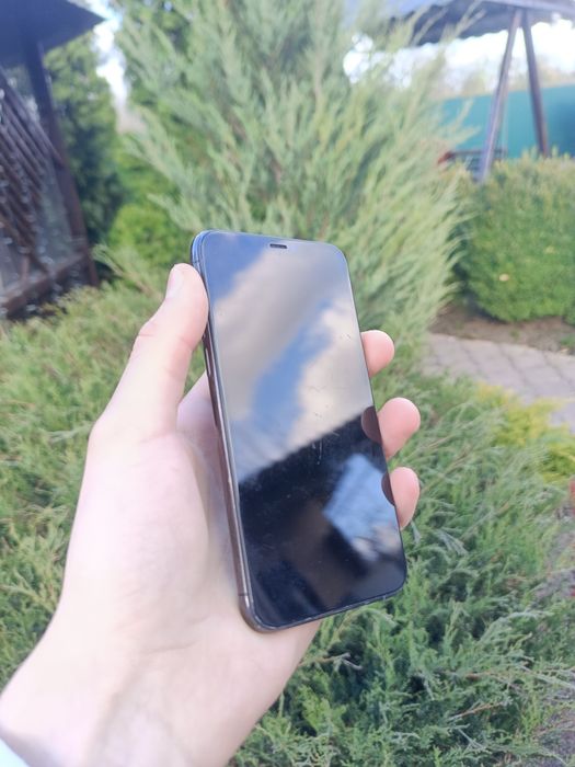 Iphone 11 pro 256gb iCloud lock