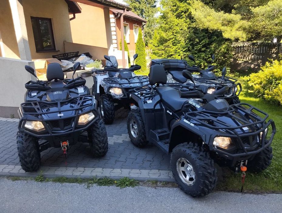 HISUN Tactic 550 DEMO pojazdy używane w filmie EKIPY "100  dni do matury"