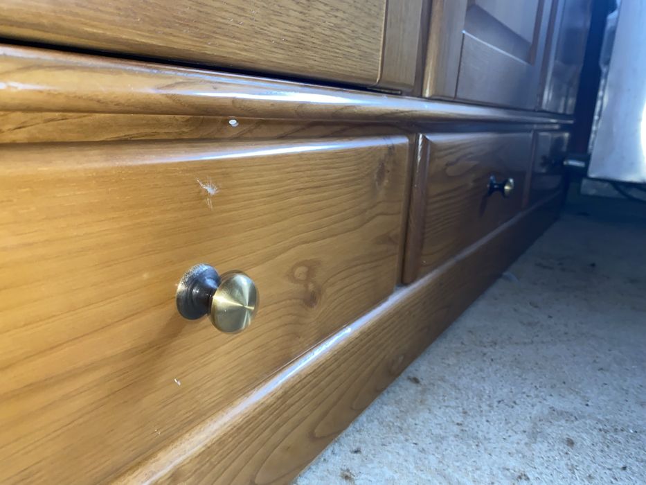Guarda Fatos de Quarto