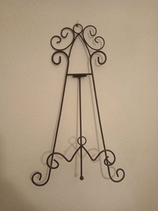 Suporte em metal para pratos, travessas, quadros