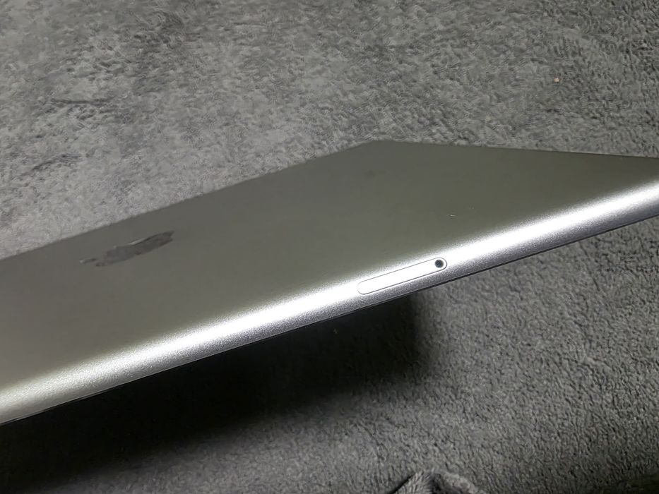 IPad  Air 2  64GB  LTE Sim