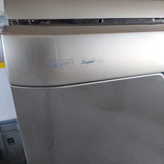 Ariston dishwasher64282354129666121