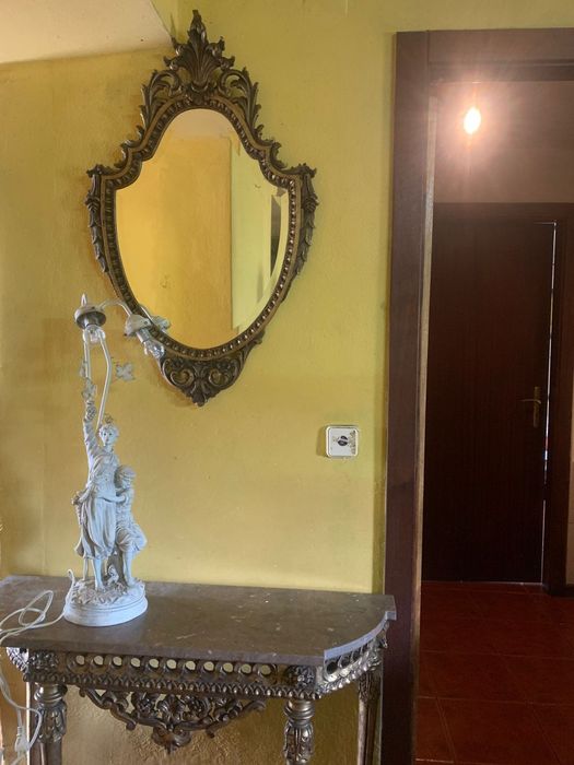 Credência em muito bom estado