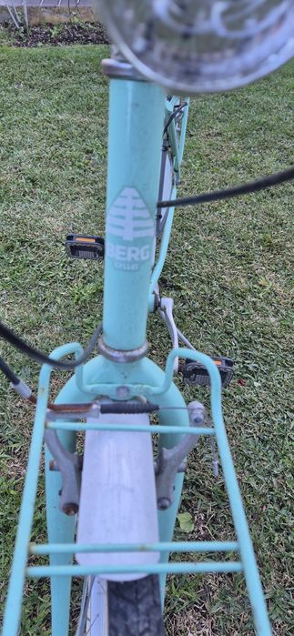 Bicicleta Berg verde agua