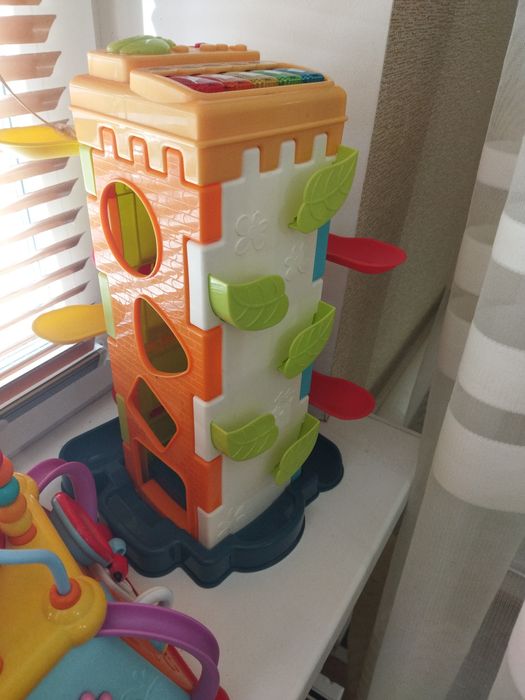 Дитячі розвиваючі іграшки