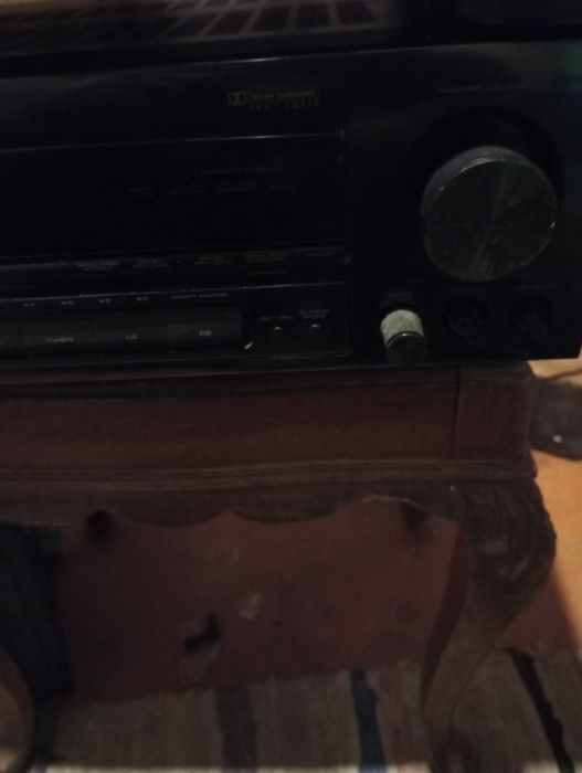 Amplificador mais gira discos antigo