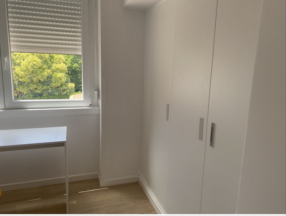 Augo quarto em celas para estudantes