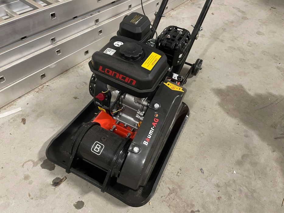 Zagęszczarka gruntu ubijak BAUMR-AG 90 kg silnik LONCIN + GRATISY