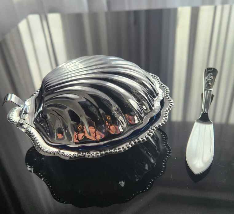 Maselniczka w kształcie muszli