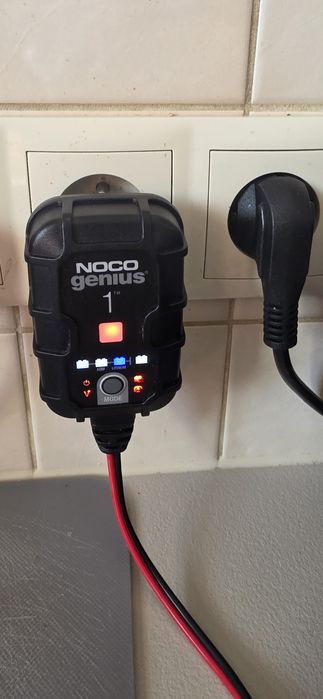 Ładowarka motocyklowa Noco Genius 1
