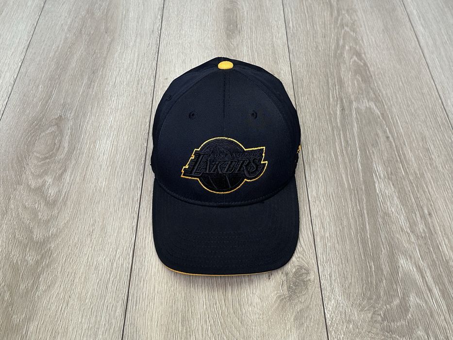 Кепка Adidas NBA Lakers