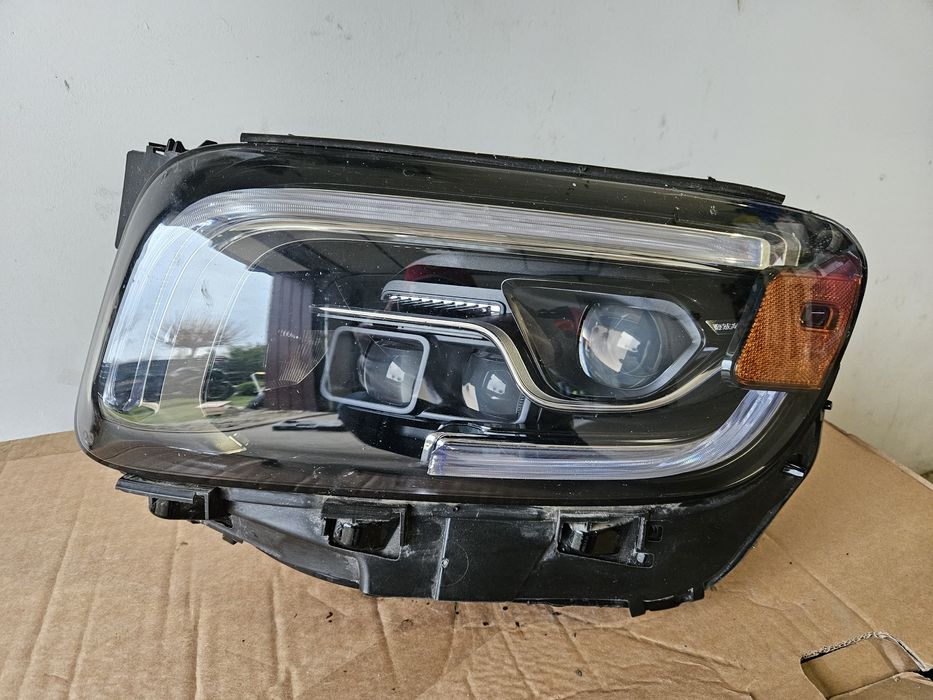 Lampa przednia Multibeam LED Mercedes GLB X247