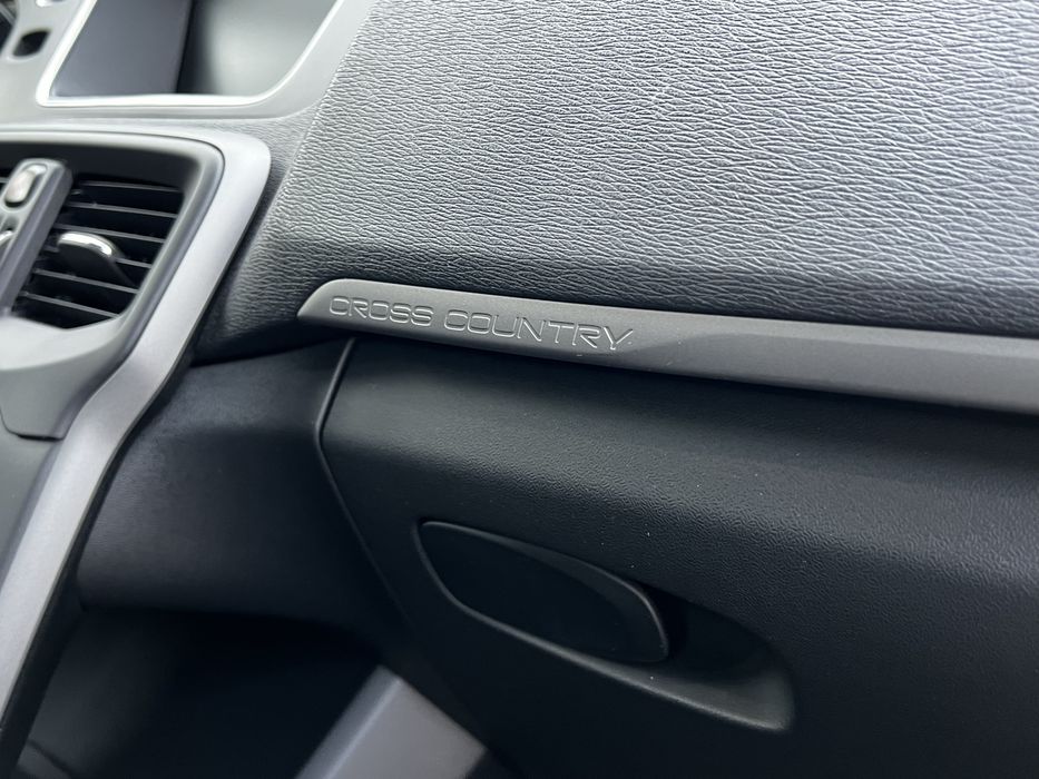 Volvo V40 Cross Country 2.0 D2 Auto