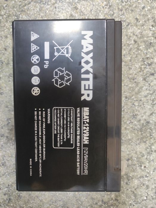 Новый Источник бесперебойного питания APC BackUPS ES 700VA (BE700G-RS)