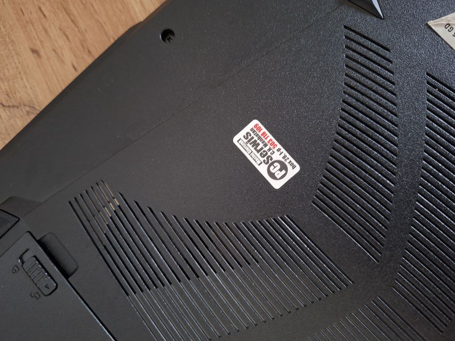 Laptop gamingowy GIGABYTE G5