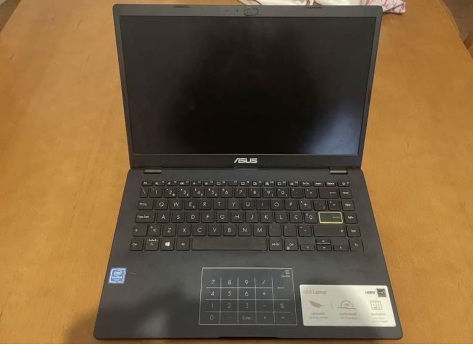 Computador portatil asus