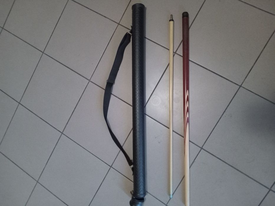 Бильярдный кий с тубусом.