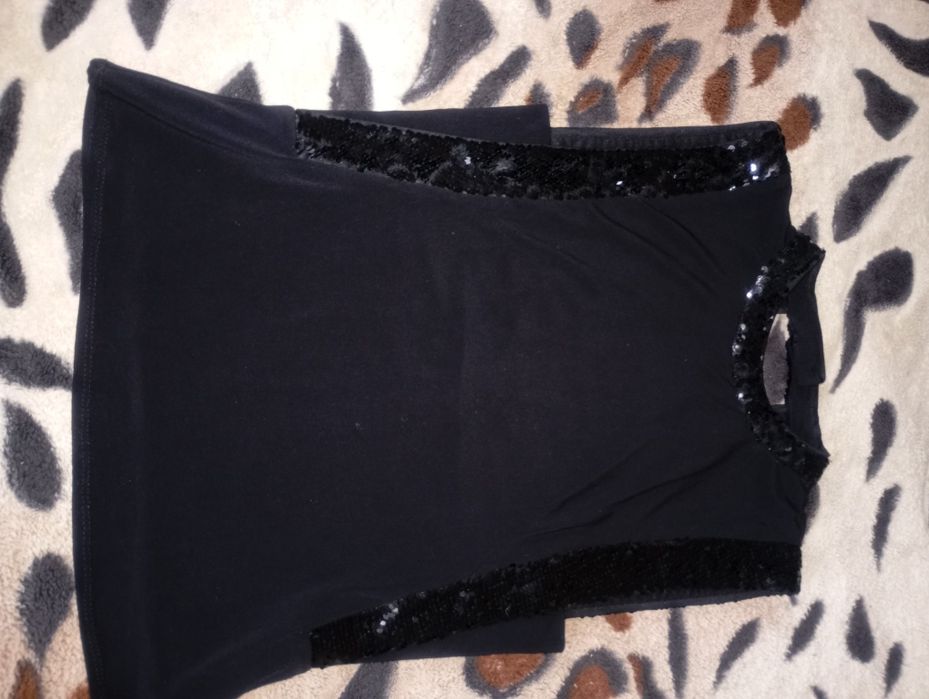 Блуза чорна з паєтками без рукавів