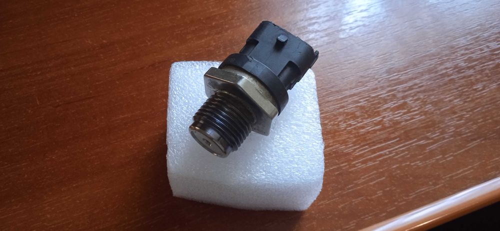 Датчик давления топлива BOSCH 0 281 002 903